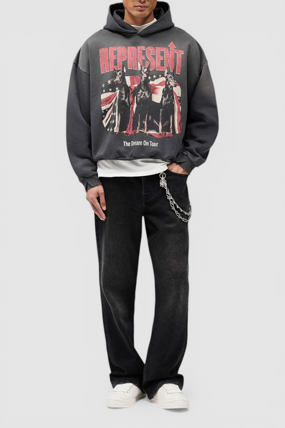 תמונת כל הלוק של קפוצ'ון אוברסייז